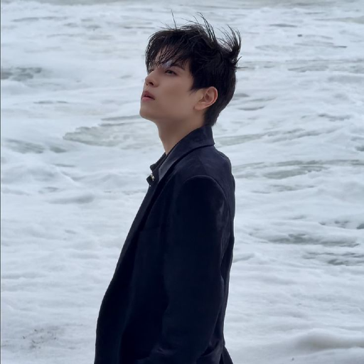 Seungmin gallery image