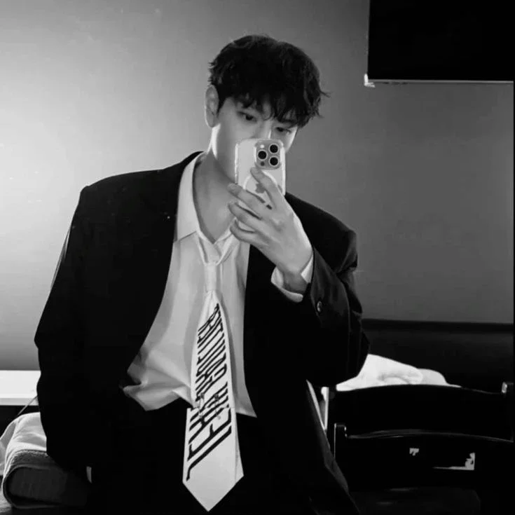Seungmin gallery image