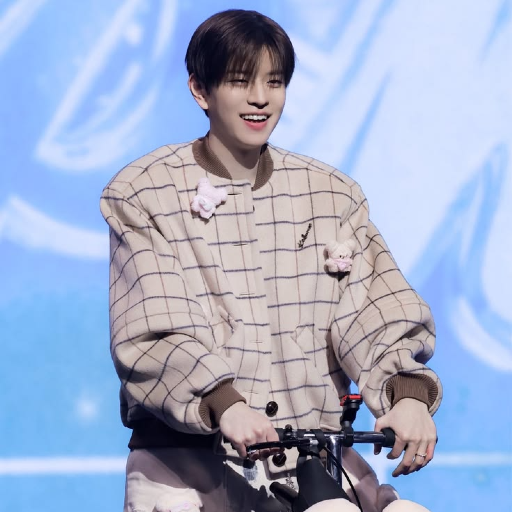 Seungmin gallery image