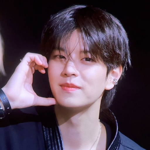 Seungmin gallery image