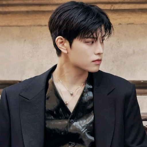 Seungmin gallery image