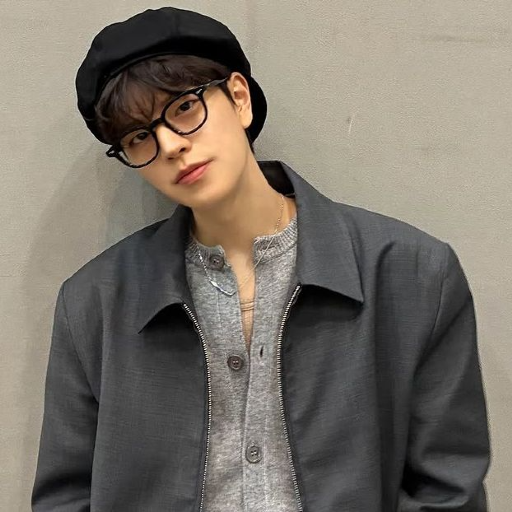 Seungmin gallery image