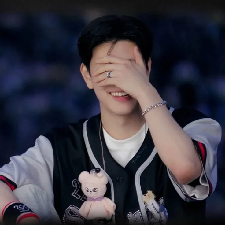Seungmin gallery image