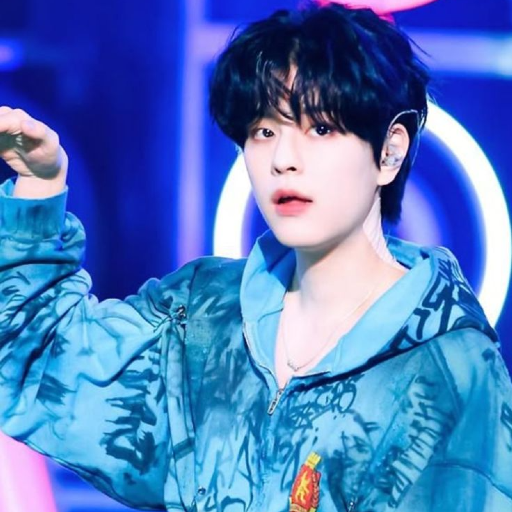 Seungmin gallery image