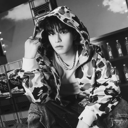 Seungmin gallery image