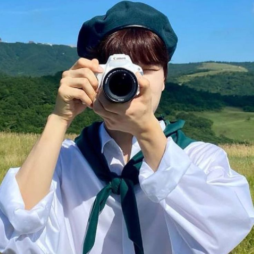 Seungmin gallery image