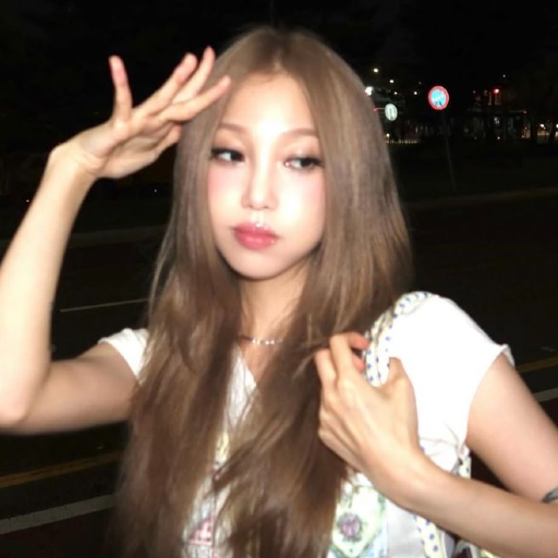 Nayeon gallery image