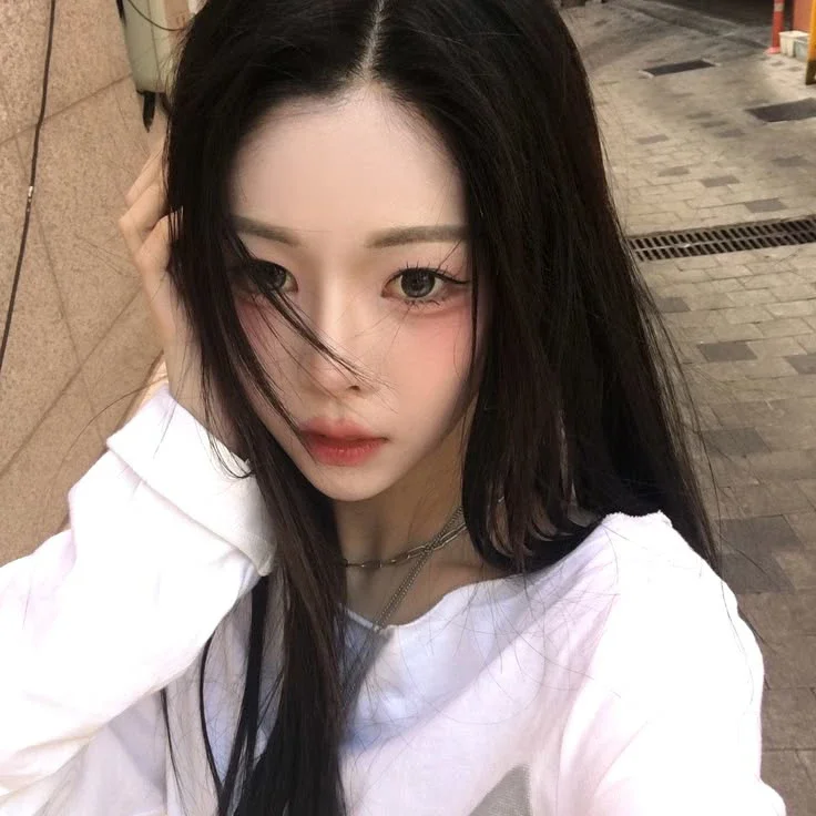 DaHyun gallery image