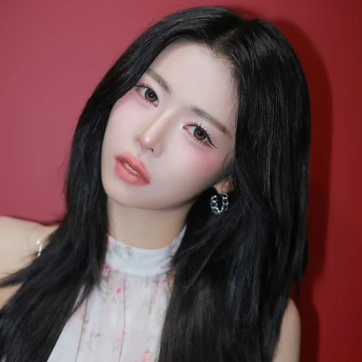 DaHyun gallery image