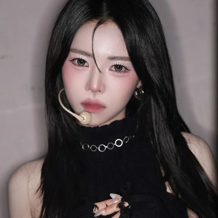 DaHyun gallery image