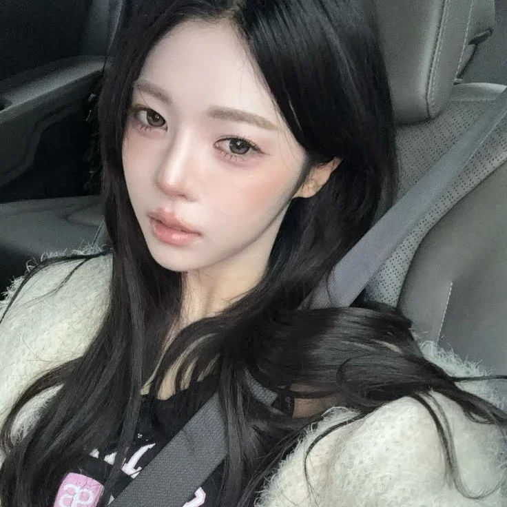 DaHyun gallery image