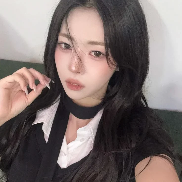 DaHyun gallery image