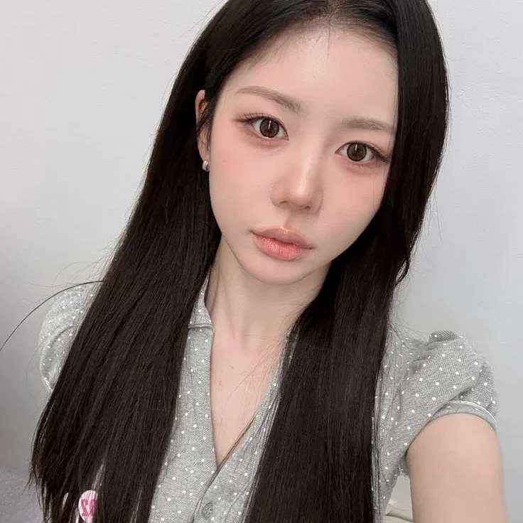 HyeRin gallery image