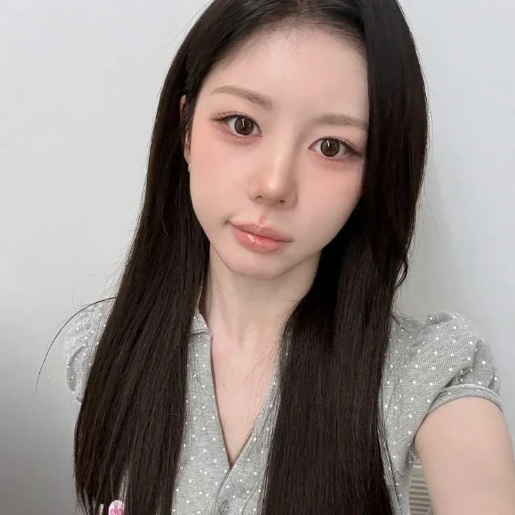 HyeRin gallery image