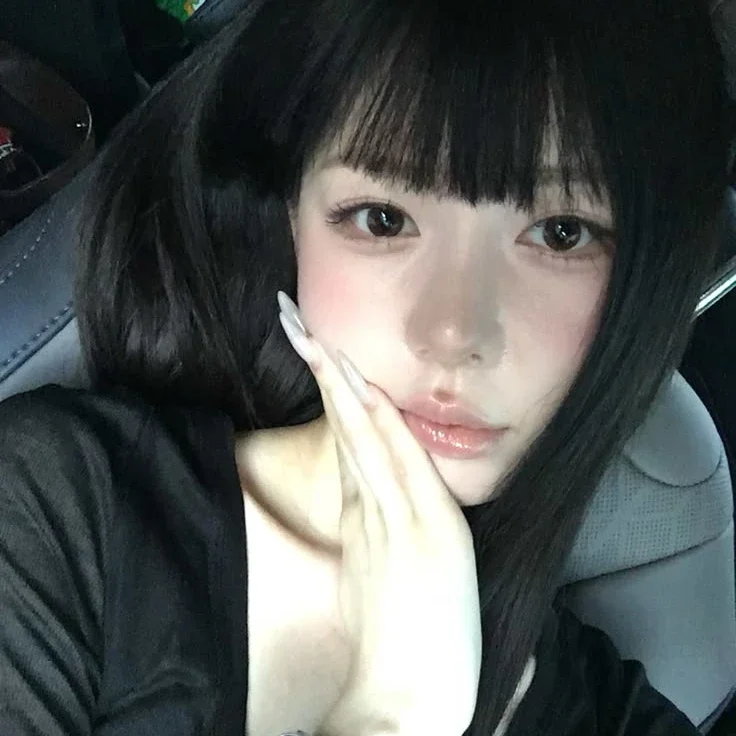 HyeRin gallery image
