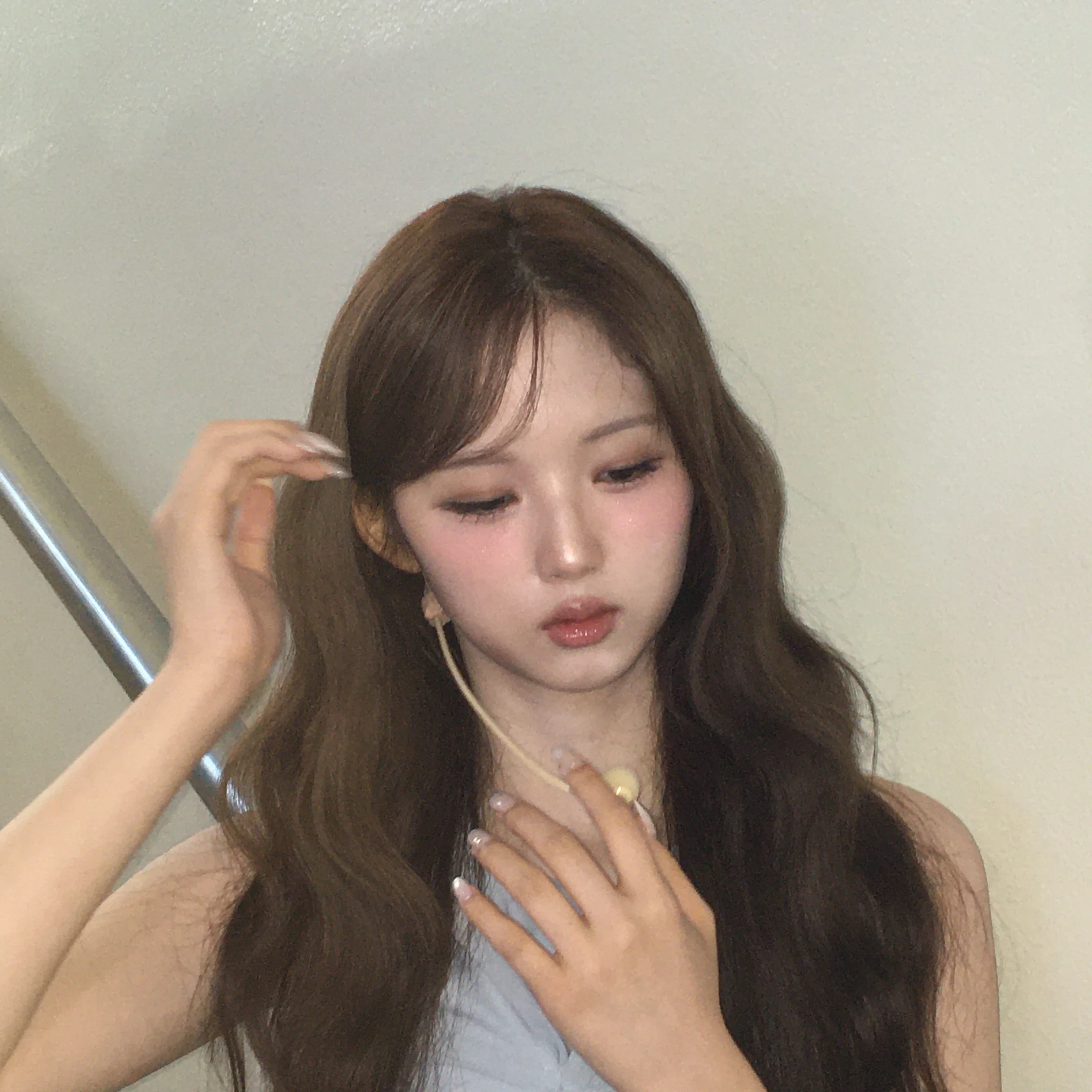 JiWoo gallery image