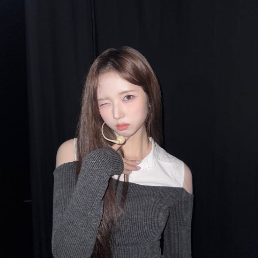 JiWoo gallery image