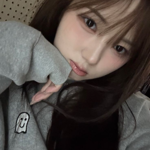 JiWoo gallery image
