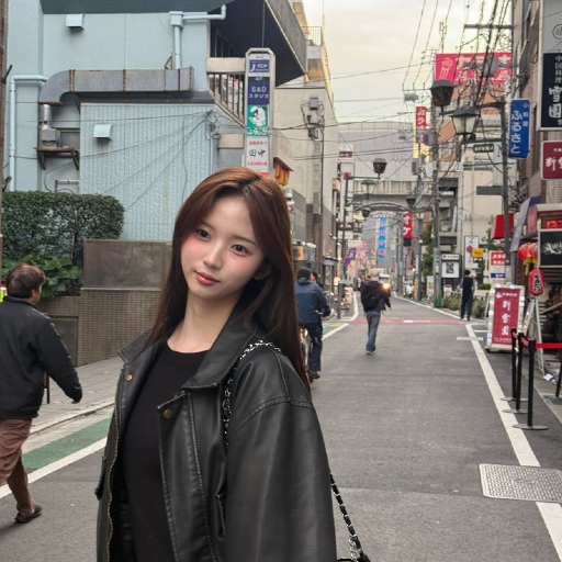 JiWoo gallery image