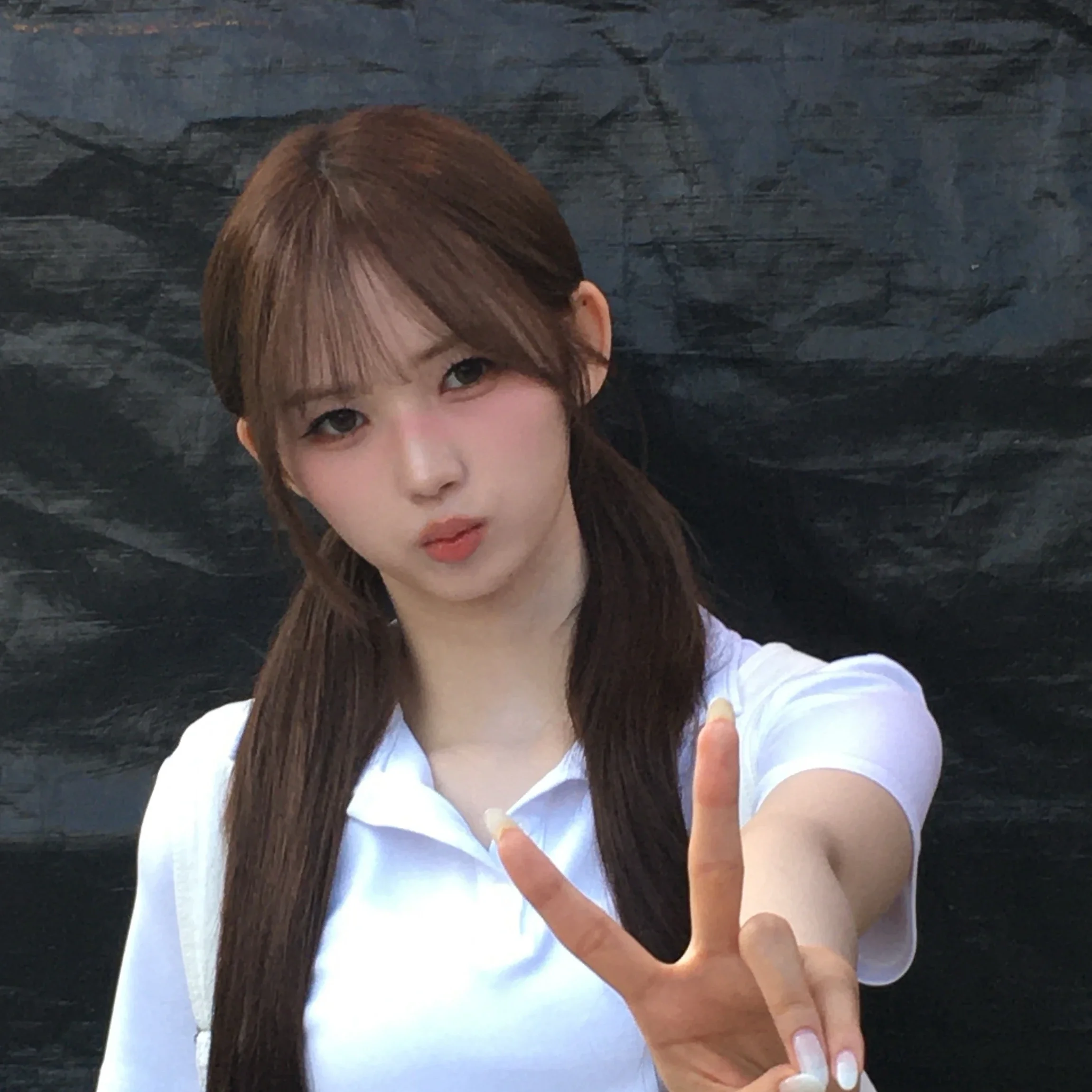 JiWoo gallery image