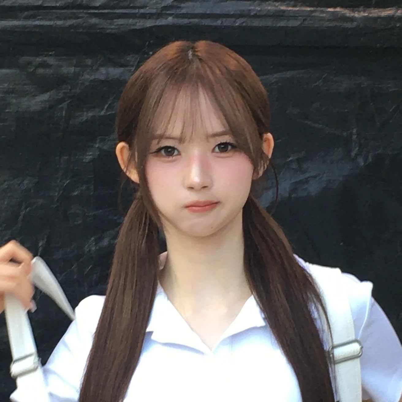 JiWoo gallery image