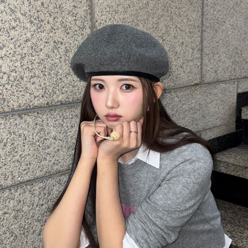 JiWoo gallery image