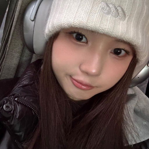 JiWoo gallery image