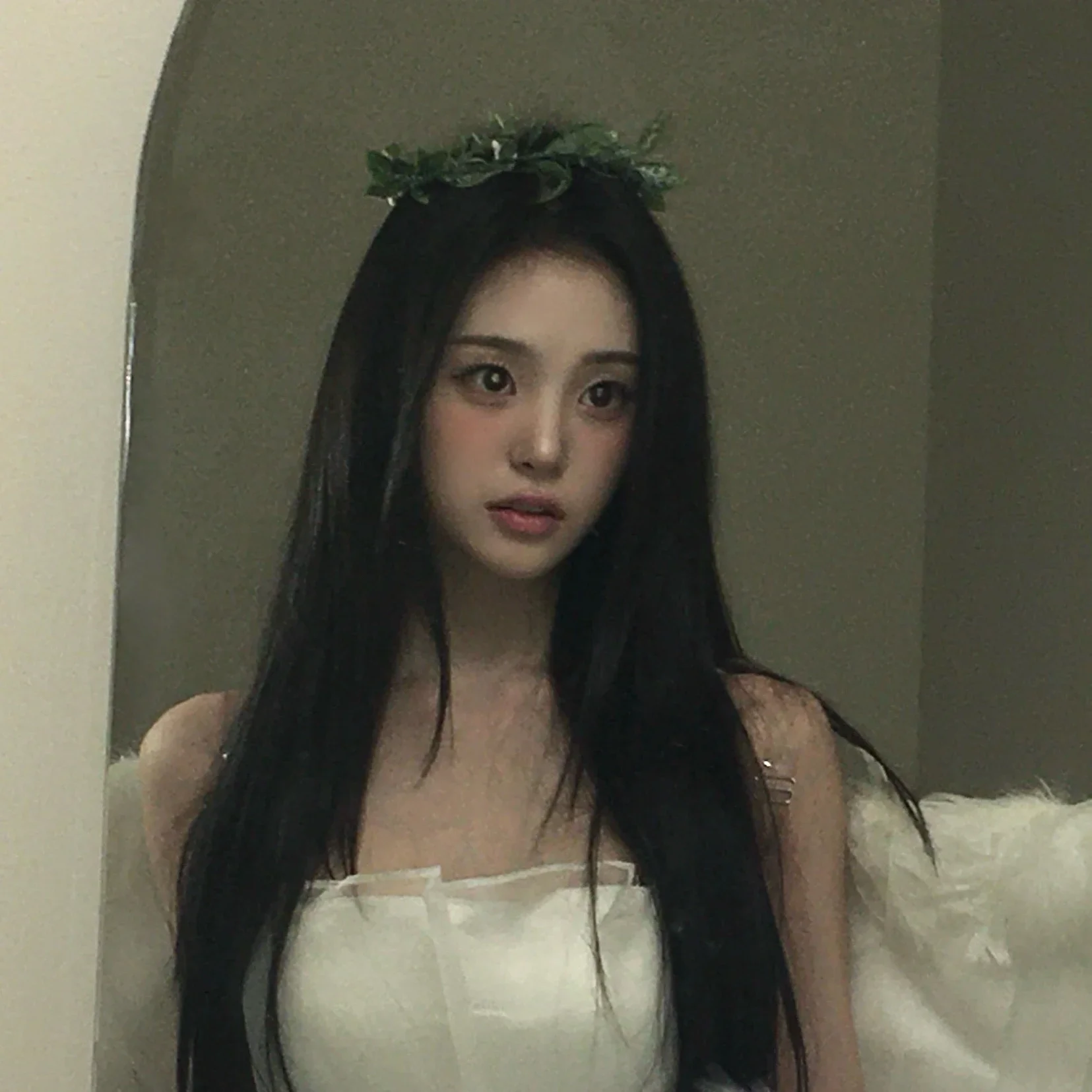 JiYeon gallery image