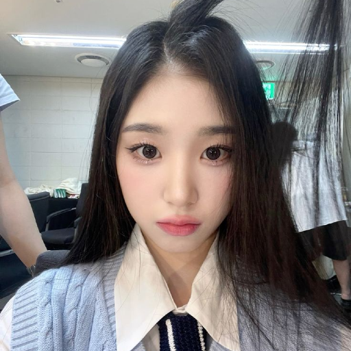 JiYeon gallery image