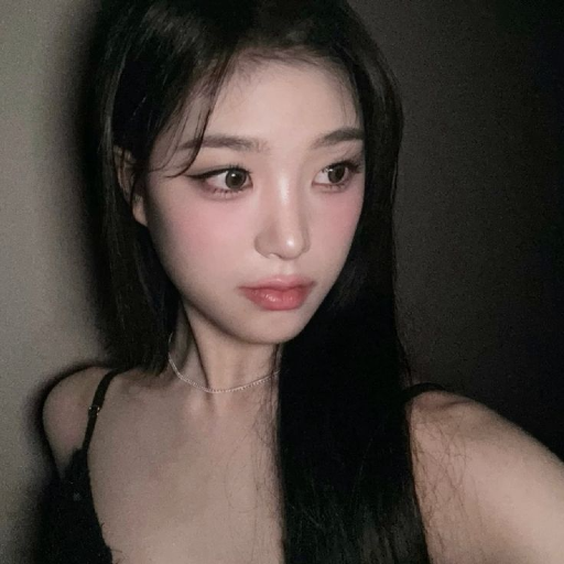 JiYeon gallery image