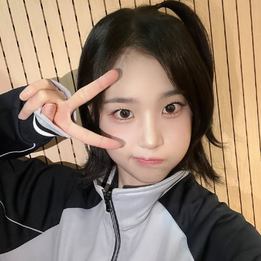 JiYeon gallery image