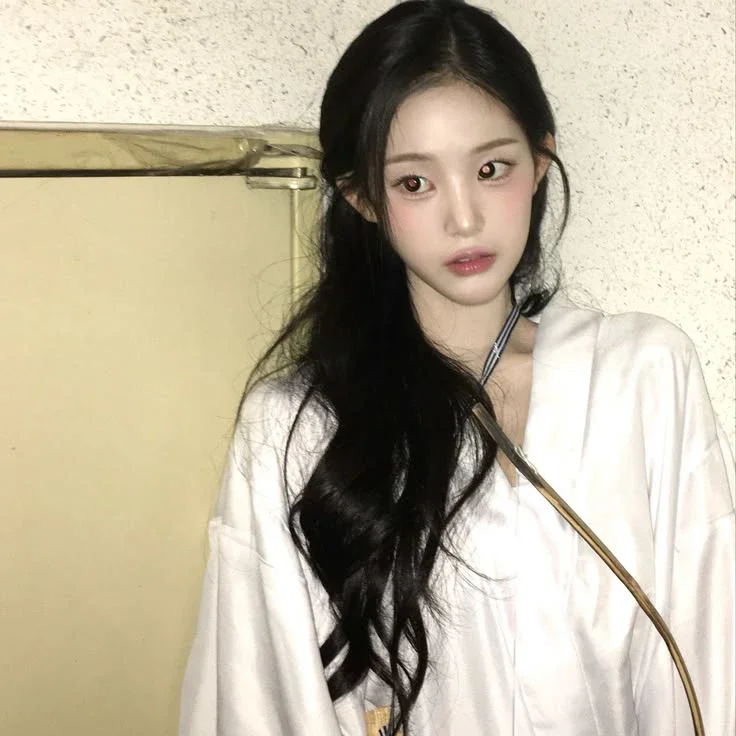 JiYeon gallery image