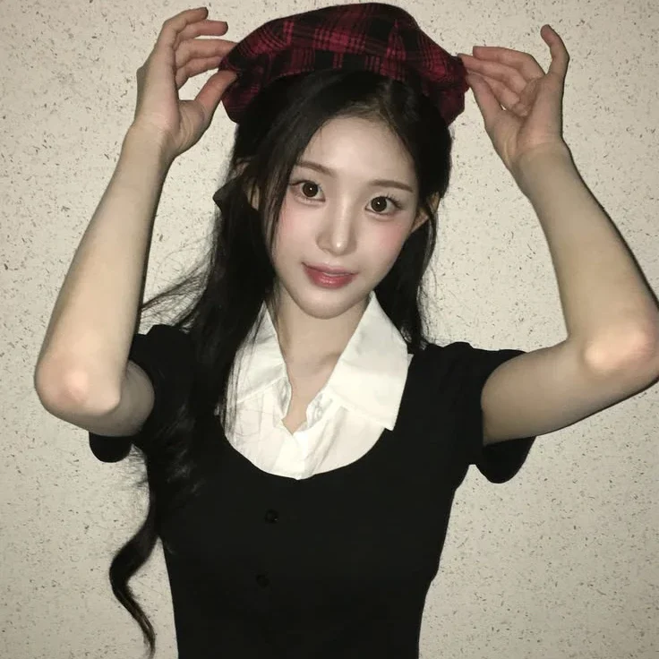 JiYeon gallery image