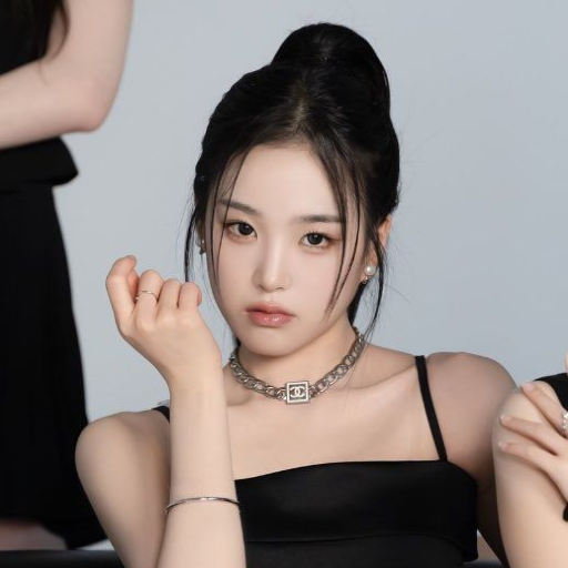 JiYeon gallery image