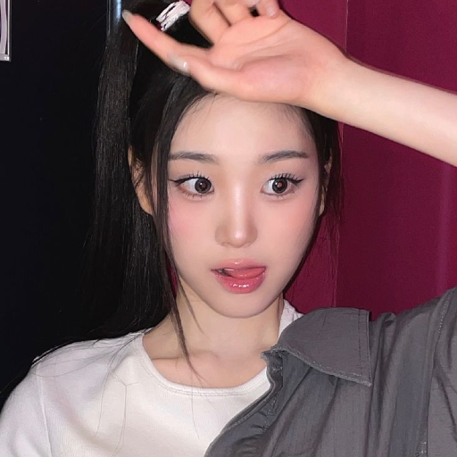 JiYeon gallery image