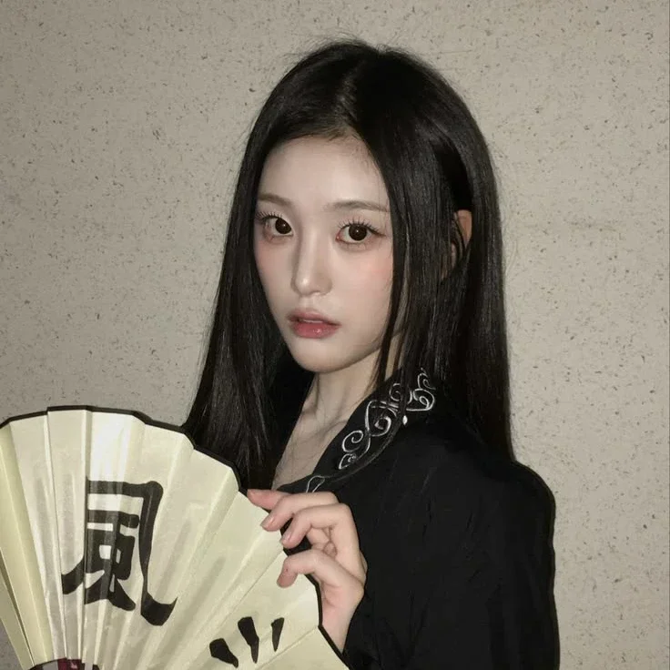 JiYeon gallery image