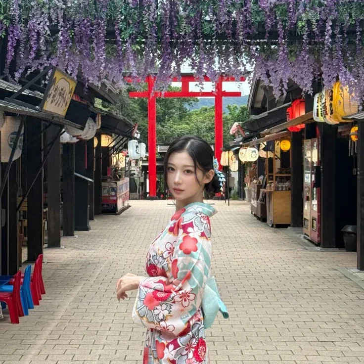 Kaede gallery image