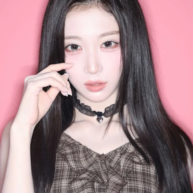 Kaede gallery image