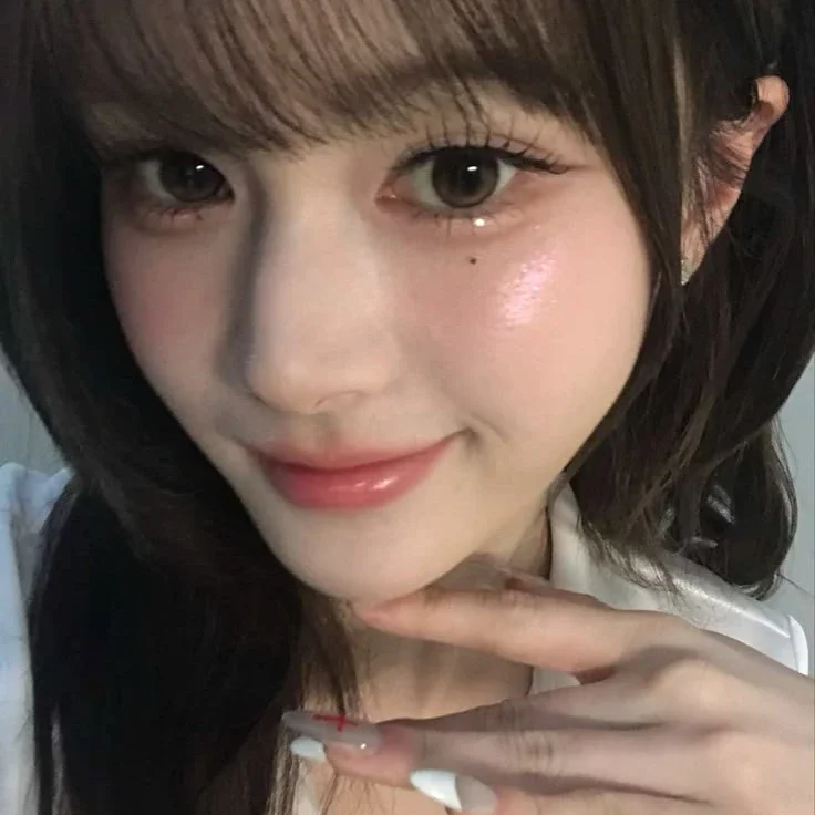 Mayu gallery image