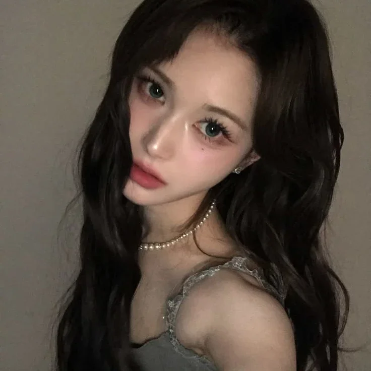 Mayu gallery image