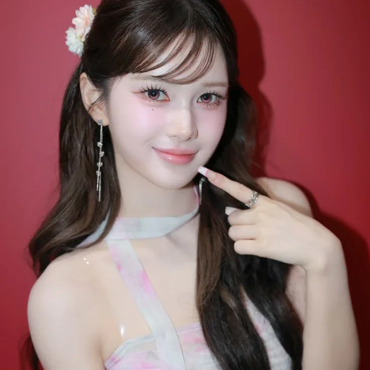 Mayu gallery image