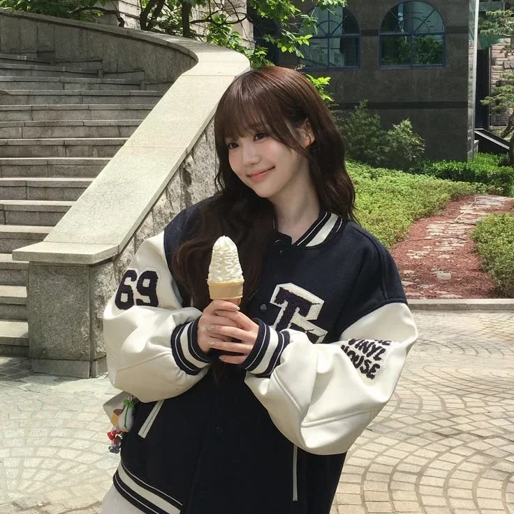 SeoYeon gallery image