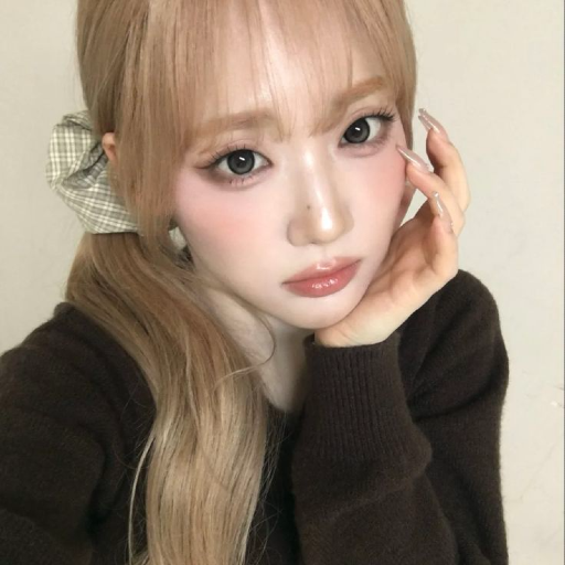 SeoYeon gallery image