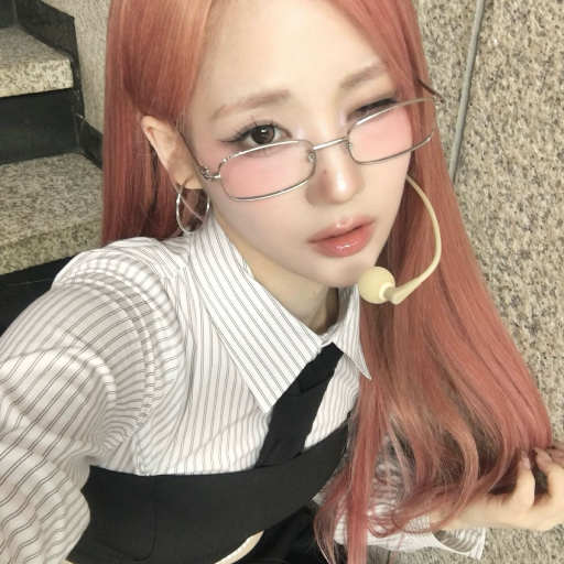 SeoYeon gallery image