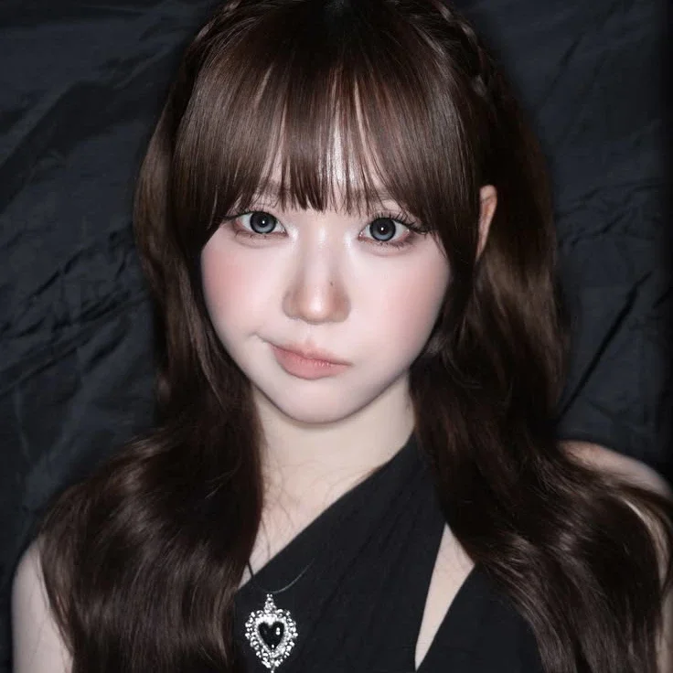 SeoYeon gallery image