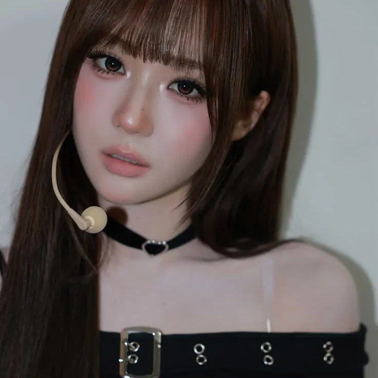 SeoYeon gallery image