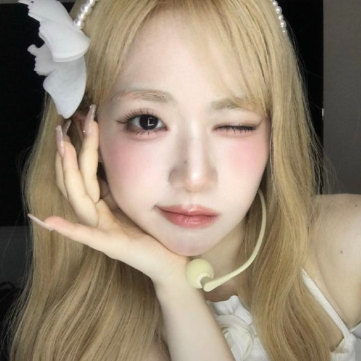 SeoYeon gallery image