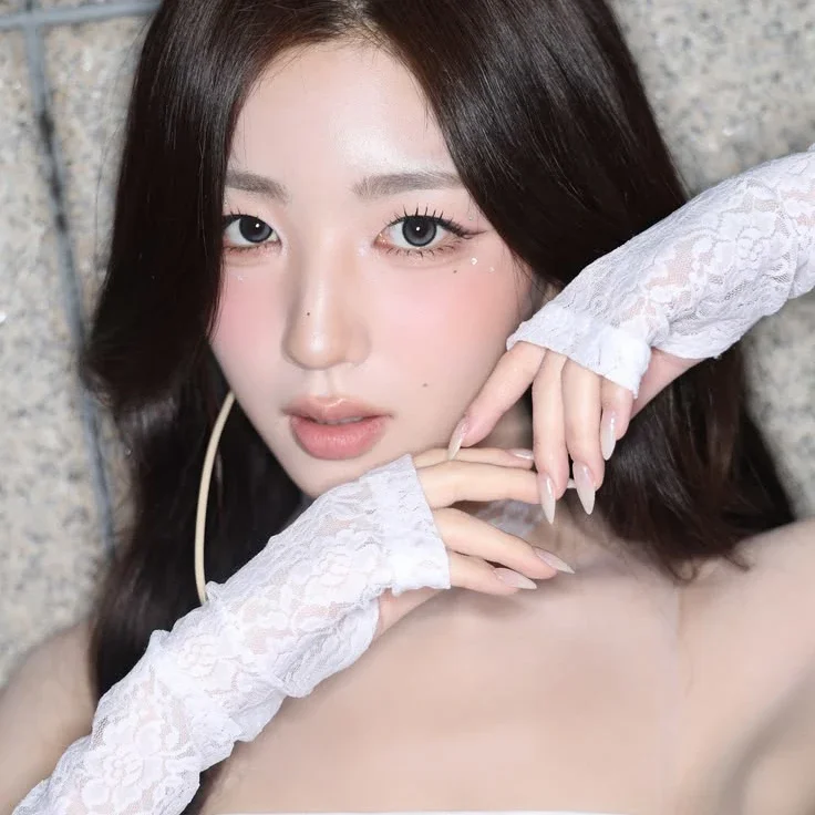 SoHyun gallery image