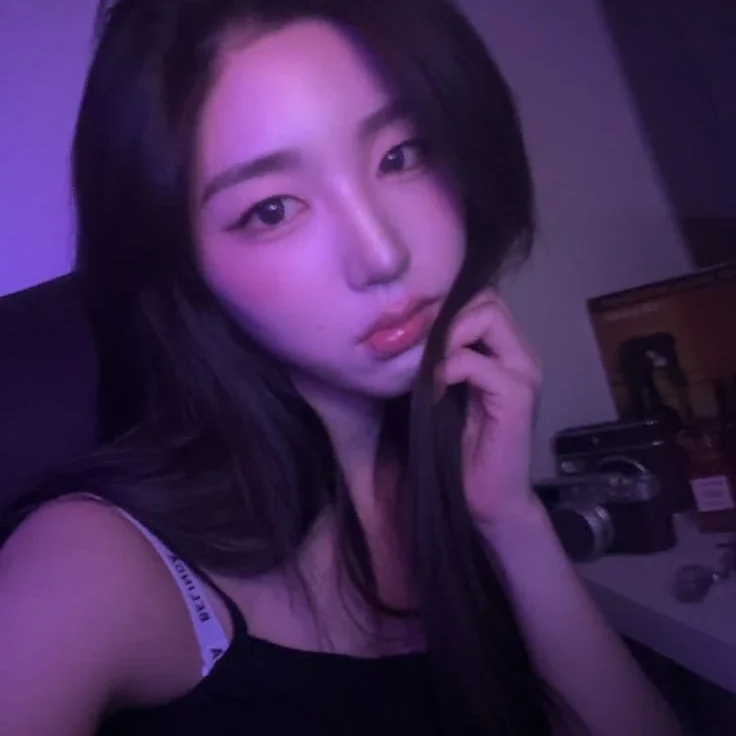 SoHyun gallery image