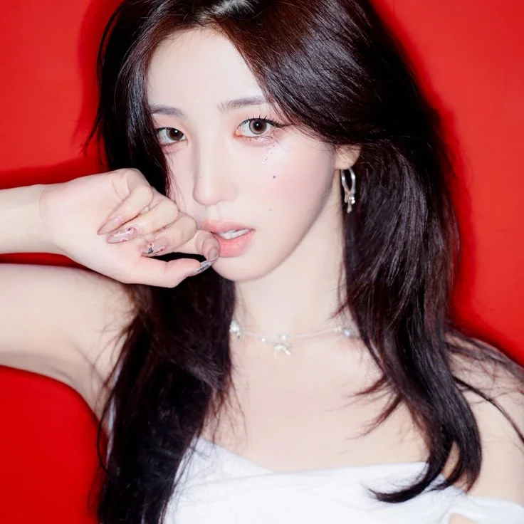 SoHyun gallery image